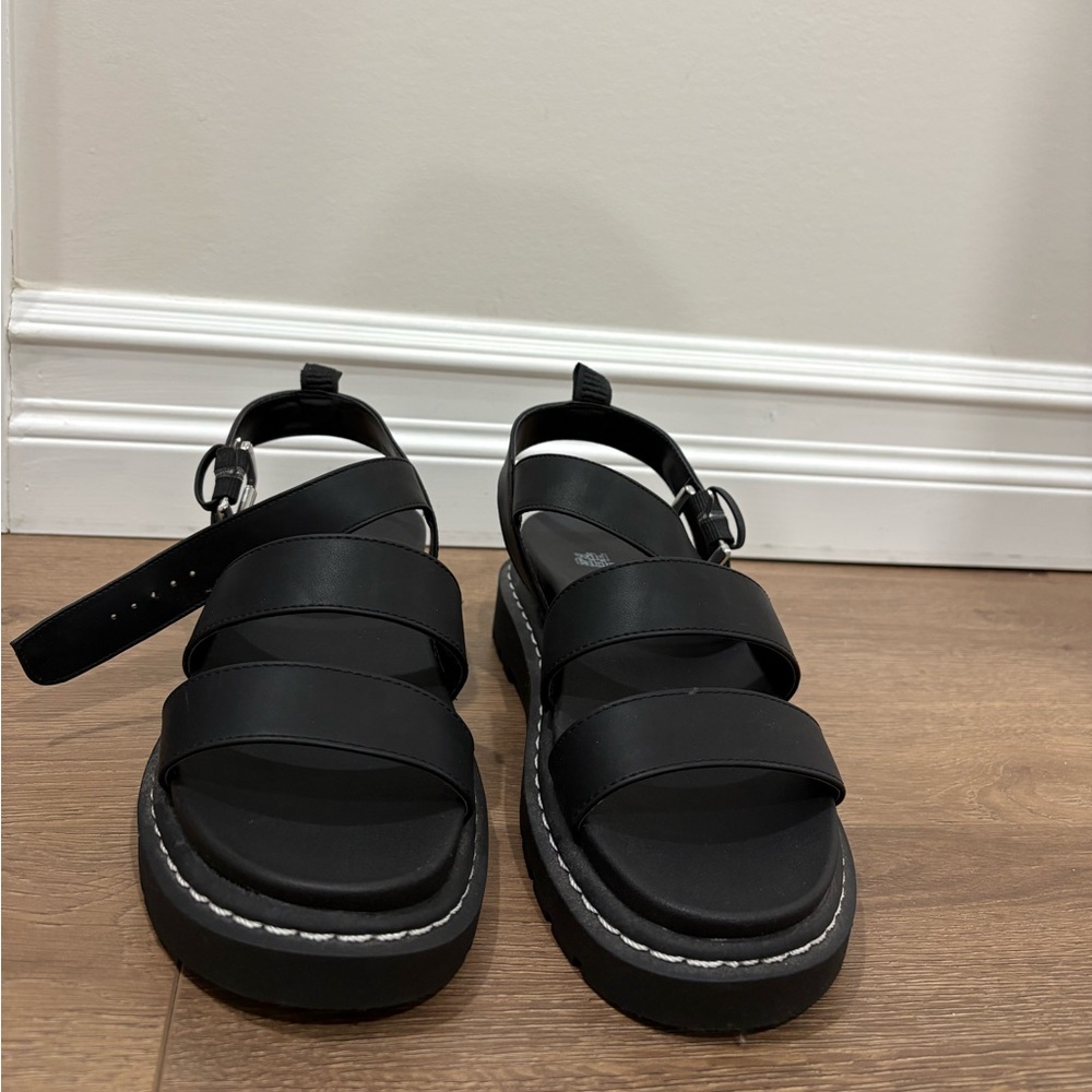 Wild Fable Black Strappy Sandals